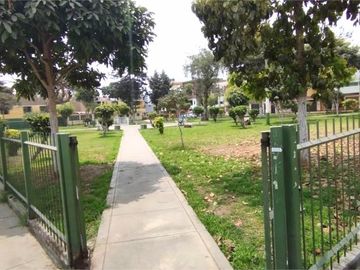 VENDO DUPLEX 150m2 LOS OLIVOS: EDIFICIO MODERNO