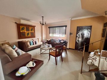 EN VENTA CASA EN URB PORTAL AL SOL, KM 11.5 VIA A LA COSTA