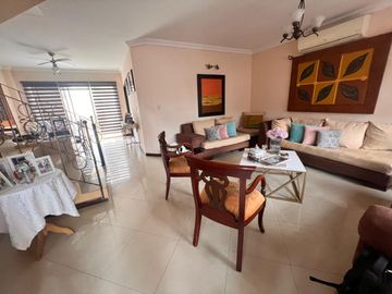 EN VENTA CASA EN URB PORTAL AL SOL, KM 11.5 VIA A LA COSTA