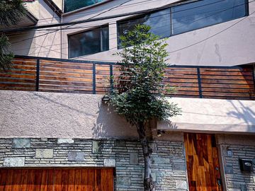 Venta y Renta Casa en Sierra de Amantepec, Lomas de Chapultepec, Miguel Hidalgo, CDMX