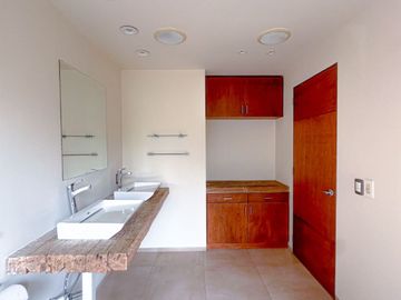 Venta y Renta Casa en Sierra de Amantepec, Lomas de Chapultepec, Miguel Hidalgo, CDMX