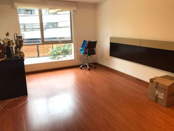 ¡OCASIÓN! SE VENDE LINDO Y AMPLIO DEPARTAMENTO + COCHERA + 01 DEPÓSITO - EN CALLE ITALIA , MIRAFLORES
