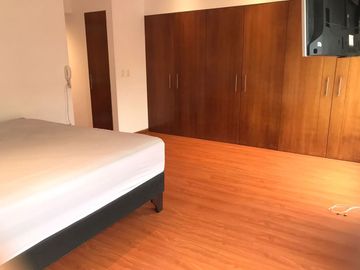 ¡OCASIÓN! SE VENDE LINDO Y AMPLIO DEPARTAMENTO + COCHERA + 01 DEPÓSITO - EN CALLE ITALIA , MIRAFLORES