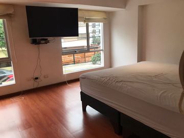 ¡OCASIÓN! SE VENDE LINDO Y AMPLIO DEPARTAMENTO + COCHERA + 01 DEPÓSITO - EN CALLE ITALIA , MIRAFLORES
