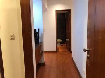 ¡OCASIÓN! SE VENDE LINDO Y AMPLIO DEPARTAMENTO + COCHERA + 01 DEPÓSITO - EN CALLE ITALIA , MIRAFLORES