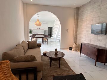 Charming 4-Bedroom House in Berawa