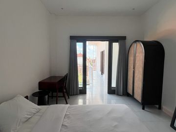 Charming 4-Bedroom House in Berawa