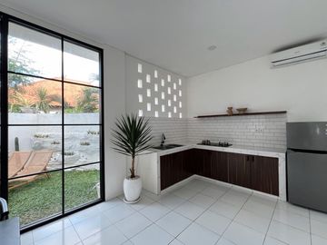 Charming 4-Bedroom House in Berawa