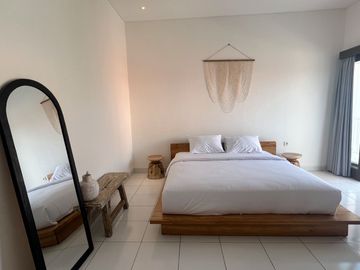 Charming 4-Bedroom House in Berawa