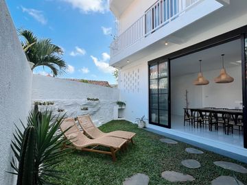 Charming 4-Bedroom House in Berawa