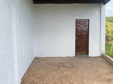 OCEANVIEW HOUSE AND LOT FOR SALE SIQ0139