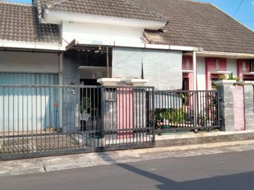 Furnished House Strategic Location Near Sindu Park Kricak Yogyakarta