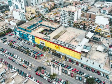 Se alquila oficina en Calle Las Gaviotas - Surquillo en el limite con San Isidro