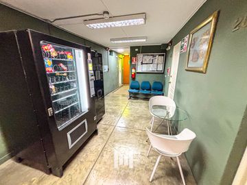 Se alquila oficina en Calle Las Gaviotas - Surquillo en el limite con San Isidro