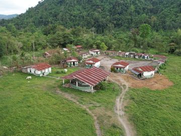 Vendo Hacienda ganadera de 800 Hectáreas, Parroquia San Mateo, Cantón Esmeraldas.