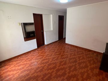 Venta Casa En Santa Anita Frente A La Casa De La Juventud