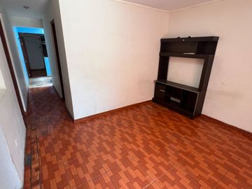 Venta Casa En Santa Anita Frente A La Casa De La Juventud