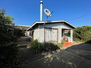 Vendo  casa en Algarrobo, sector el Canelo