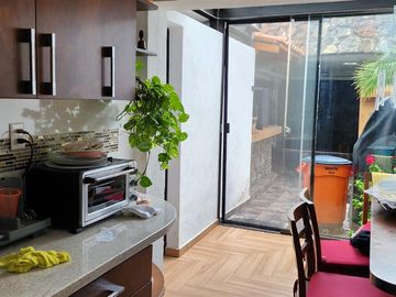 Hacienda del Campestre, León, Gto. Esquina, Doble Terreno, Casa En Venta