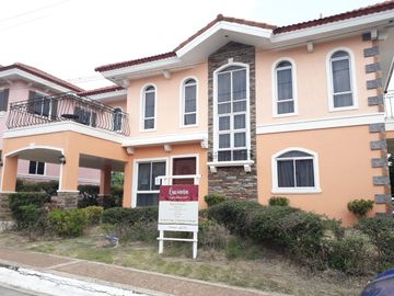 For Sale Single-Detached Homes in Suntrust Verona, Silang Cavite near AUP