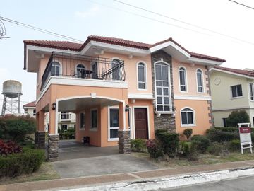 For Sale Single-Detached Homes in Suntrust Verona, Silang Cavite near AUP