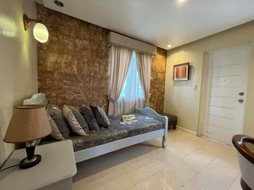 For Sale Single-Detached Homes in Suntrust Verona, Silang Cavite near AUP