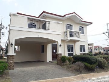 Affordable Luxury Homes in Suntrust Verona, Cavite near AUP