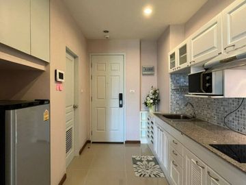 Luxury condo for sale, The Unique, Ku Muang, Chiang Mai, 32.44 sq m., near Maya Nimman, 3.45 million baht