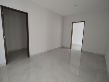 Casa en Venta en Carretera Nacional, Las Esmeraldas, zona los cristales