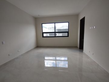 Casa en Venta en Carretera Nacional, Las Esmeraldas, zona los cristales