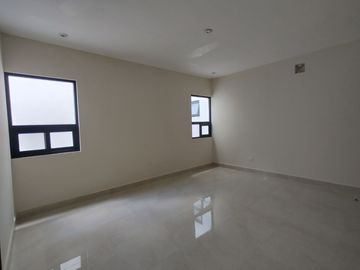 Casa en Venta en Carretera Nacional, Las Esmeraldas, zona los cristales