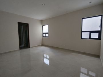 Casa en Venta en Carretera Nacional, Las Esmeraldas, zona los cristales