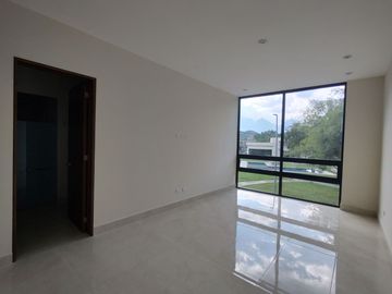 Casa en Venta en Carretera Nacional, Las Esmeraldas, zona los cristales