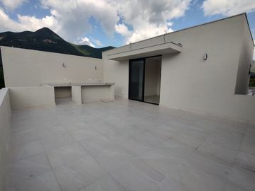 Casa en Venta en Carretera Nacional, Las Esmeraldas, zona los cristales