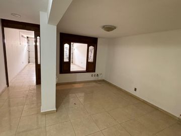 Casa en venta con muy buena ubicación en zona norte de León