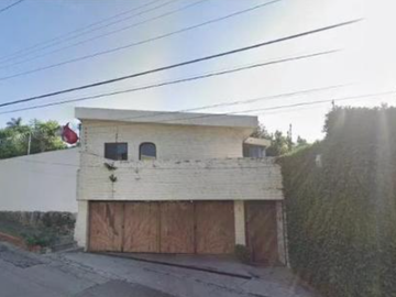 CASA EN VISTA HERMOSA CUERNAVACA, GRAN OPORTUNIDAD DE INVERSIÓN