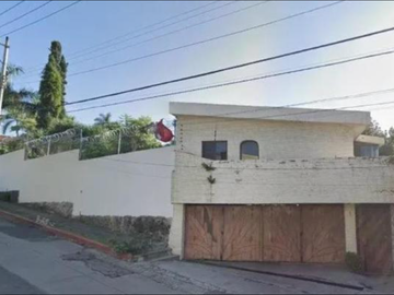 CASA EN VISTA HERMOSA CUERNAVACA, GRAN OPORTUNIDAD DE INVERSIÓN