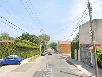 CASA EN VISTA HERMOSA CUERNAVACA, GRAN OPORTUNIDAD DE INVERSIÓN