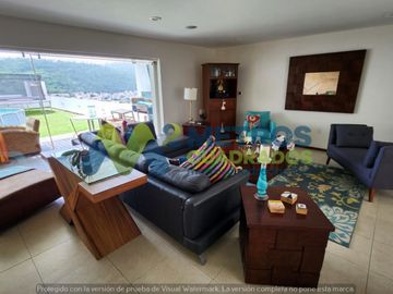 CASA en VENTA en LOMAS de las AMERICAS SUR