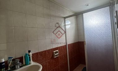 FOR RENT 5 Bedroom House in New Manila, Quezon City - RH46