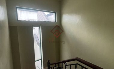 FOR RENT 5 Bedroom House in New Manila, Quezon City - RH46