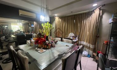 FOR RENT 5 Bedroom House in New Manila, Quezon City - RH46