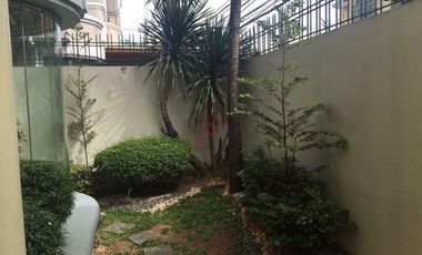 FOR RENT 5 Bedroom House in New Manila, Quezon City - RH46