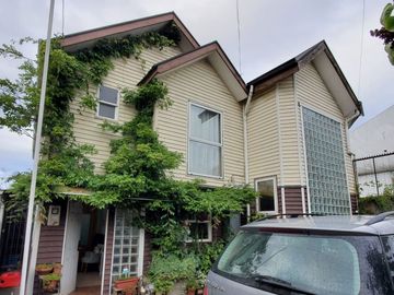 CASA AMPLIA POBLACIÓN SENDEROS DE TEPUAL EN LA CIUDAD DE PUERTO MONTT
