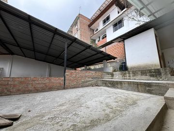 Casa rentera en venta en Loja ciudadela Pio Jaramillo