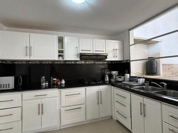 Casa rentera en venta en Loja ciudadela Pio Jaramillo