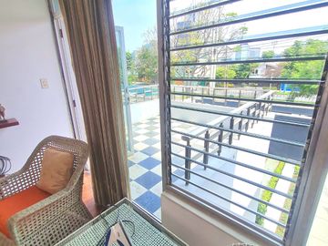 VENDO PRECIOSA CASA EN SAN ISIDRO A 1 CUDRA DE AV. JAVIER PRADO