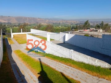 Propiedad Comercial de Venta en Latacunga