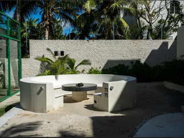 Casa en venta Frente a la playa, Tankah, Preciosa, 5 habitaciones, Cancha de padel, alberca con vista al mar, asador, fogatero