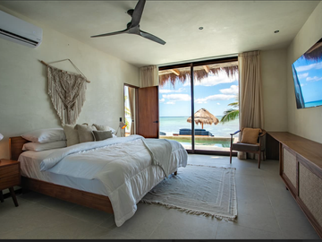 Casa en venta Frente a la playa, Tankah, Preciosa, 5 habitaciones, Cancha de padel, alberca con vista al mar, asador, fogatero